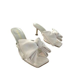 Caroline Constas White Bow Heeled Sandal Shoes Size 35.5 Bridal Wedding